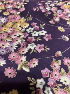 ぴょちん様専用ページ花柄生地 紫色2メーター¥3110のサムネイル