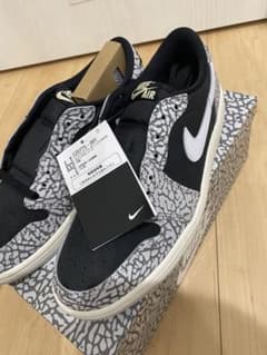 WMNS エアジョーダン1 BLACK Cementのサムネイル