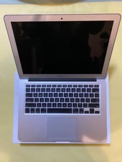 MacBook Air (2014 Early)のサムネイル