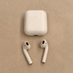 Apple AirPods 本体 ワイヤレスイヤホン訳ありのサムネイル