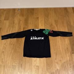 ATHLETA 黒 長袖 サッカーボールデザイン シャツのサムネイル