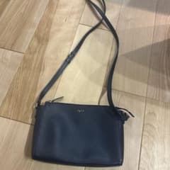 正規品　agnès b. ネイビー ショルダーバッグのサムネイル