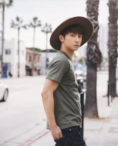 與真司郎 Tシャツのサムネイル