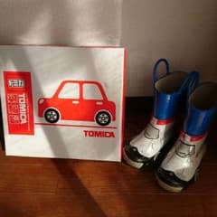 shin☆さん専用      トミカ  長靴  15cmのサムネイル