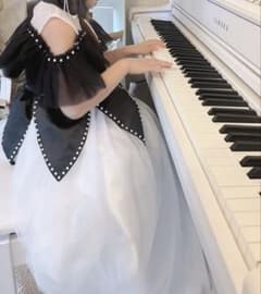 フォーマルドレス 白と黒のサムネイル