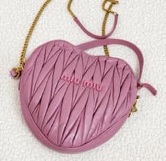 miu miu ハート型ショルダーバッグ ピンク　ハートのサムネイル