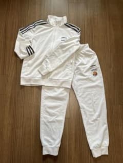 ※専用　adidas ポケモン　ジャージ上下　140のサムネイル