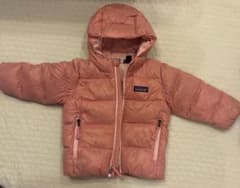 Patagonia キッズ ダウンジャケット ピンク85cmのサムネイル