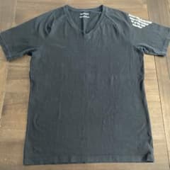 アルマーニ　vネック　半袖Tシャツのサムネイル
