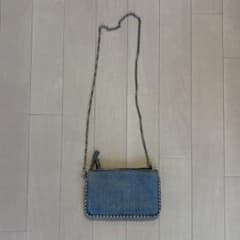 ZARA スタッズ付き デニム ショルダーバッグのサムネイル