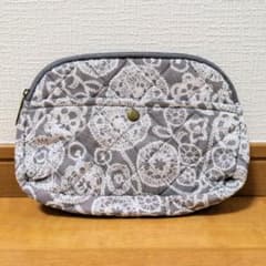 大人のおしゃれ手帖  付録　キルティングポーチ　花柄のサムネイル