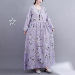 総柄　花柄　新品未使用　ロングワンピース　Aライン　体型カバー　ラウンドネックのサムネイル