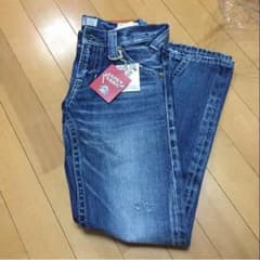 ストレートデニムのサムネイル