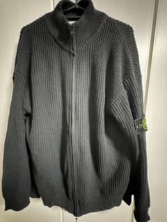 Stone island ニットのサムネイル
