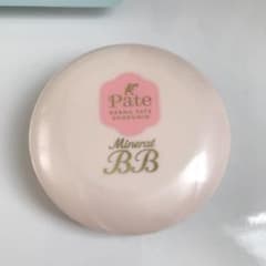 毛穴パテ職人 ミネラルBBパウダー NM ナチュラルマットのサムネイル