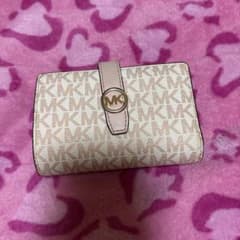 さ*☆様 MICHAEL KORS 二つ折り財布 MKロゴのサムネイル