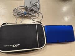 Nintendo 3DS 本体 ブルー 持ち運びケース 充電器付きのサムネイル