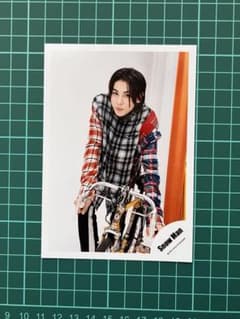 SnowMan ラウール 公式写真のサムネイル