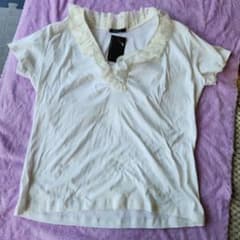 LURE フリル付きホワイトTシャツのサムネイル