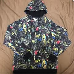 ボンジッパー 薄手パーカー Mサイズのサムネイル
