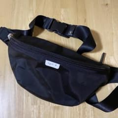 agnes b. アニエスベー　ボディバッグのサムネイル