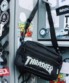 THRASHER  サコッシュ ボディバッグ 黒のサムネイル