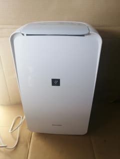 SHARP 除湿機 CV-L71-W 2021年製 - メルカリ