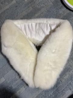 SAGA FURS ホワイトファーショールのサムネイル