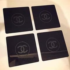 CHANEL コースター 4枚セット  ノベルティのサムネイル