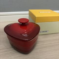 LE CREUSET ハート型　赤のサムネイル