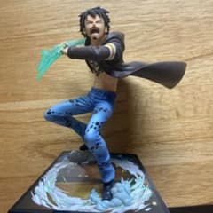 ワンピース トラファルガー・ロー フィギュアのサムネイル