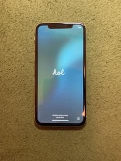 Apple iPhone XR イエロー 本体　256Gのサムネイル