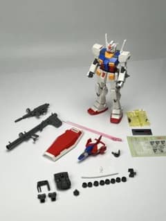 美品 MG 1/100 RX-78-2 ガンダム Ver.Ka 素組み完成品のサムネイル