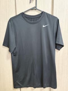 夏前に購入必須！早い者勝ち！NIKE DRI-FIT Tシャツ 黒 Mのサムネイル