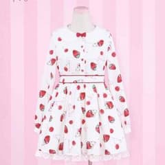 うさちゃんいちごワンピースのサムネイル
