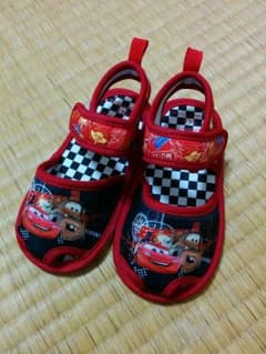 ☆georgia0808様 専用☆　カーズ　ディズニー　サンダルのサムネイル