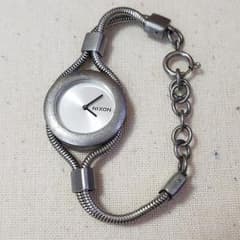 ニクソン　時計のサムネイル