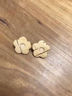 【専用】白樺のお花ピンのサムネイル