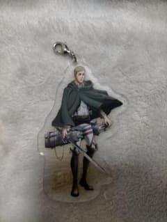 進撃の巨人 エルヴィン団長 アクリルキーホルダーのサムネイル