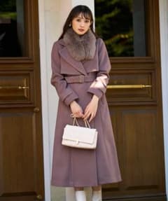 【ぴーなつ様専用】Noela バックプリーツウールトレンチコートのサムネイル