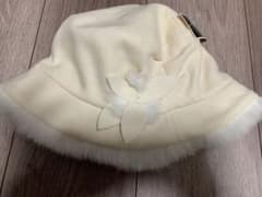 新品タグ付き　帽子のサムネイル