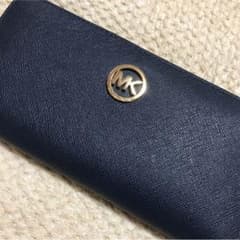 MICHAEL KORS 長財布のサムネイル