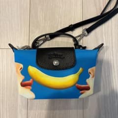 LONGCHAMP TOILETPAPERコラボ ミニポーチ - メルカリ