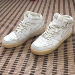 NIKE AIRフォースワンのサムネイル