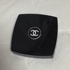 CHANEL アイシャドウのサムネイル