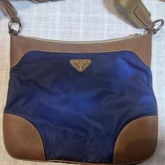 【安心鑑定可】PRADA ショルダーバッグ 保存袋付 青のサムネイル