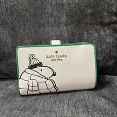 kate spade NEW YORK スヌーピー 二つ折り財布 kate spade スヌーピー 二つ折り財布 | Mercari