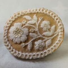 刺繍 花柄 バレッタ ヘアアクセサリーのサムネイル