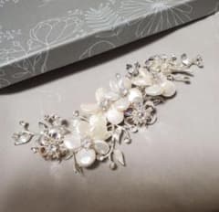 SWEET RIBBON ブライダル　ヘッドドレス　ヘアアクセサリーのサムネイル