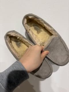 UGG グレー ムートンブーツのサムネイル